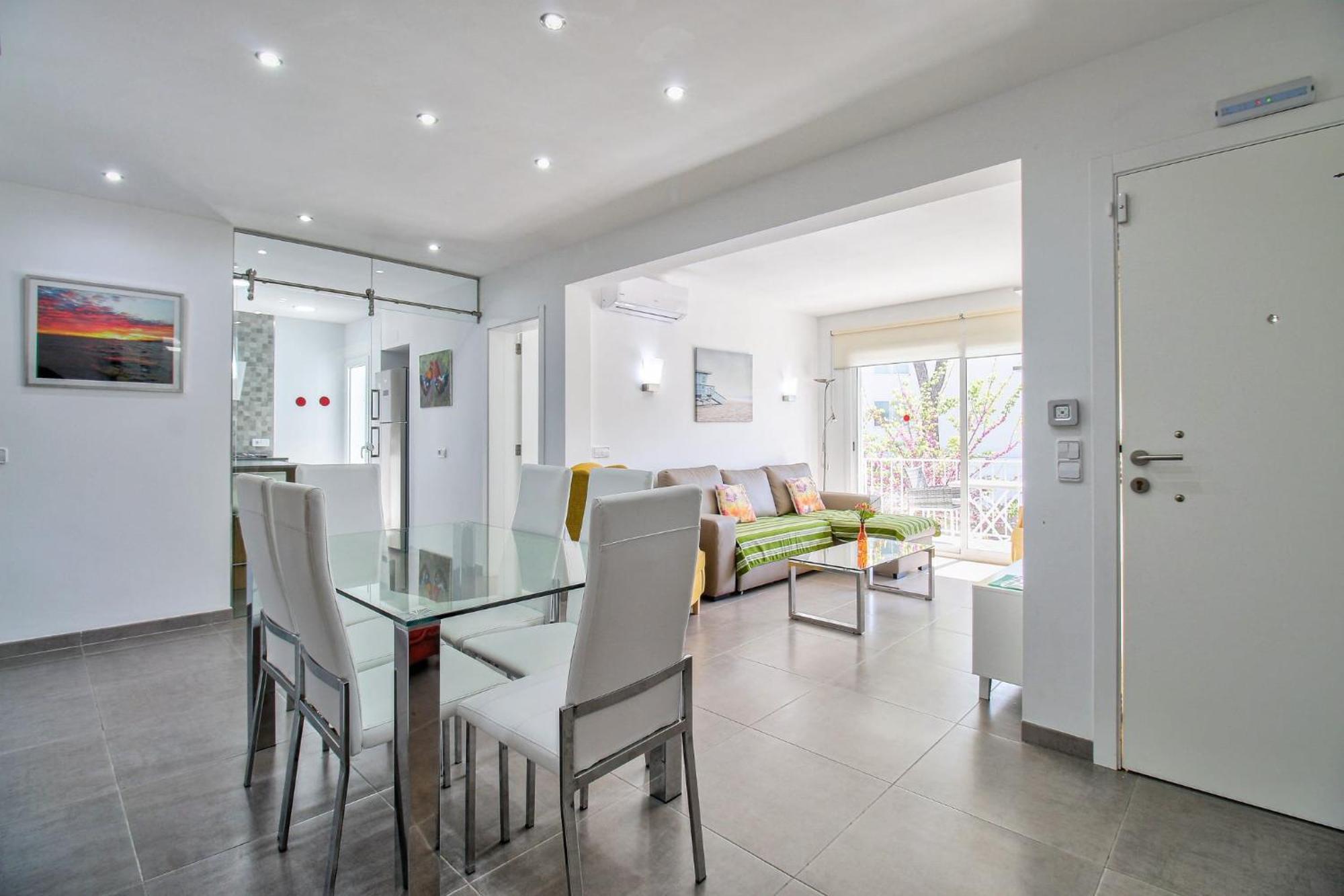 Assimetric By Rentallorca Appartement